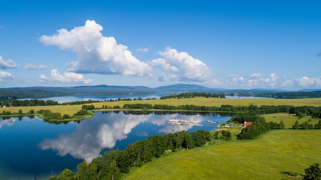 Отель Fontana Lipno Черна-в-Пошумави Экстерьер фото